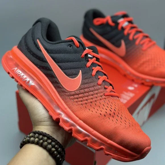 Nike Air Max 2017 Men's Running Shoes Bright Crimson Red Black New - Picture 3 of 15